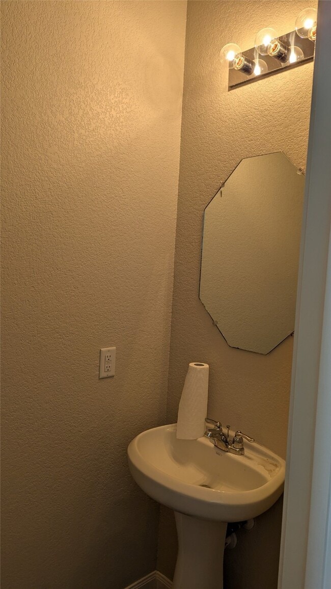Building Photo - 23607 Lady Capulet Dr