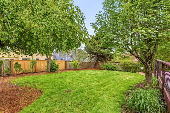 Building Photo - Elegant Executive Home in Desirable Camas – Minutes to SR-14, I-205 & Vancouver