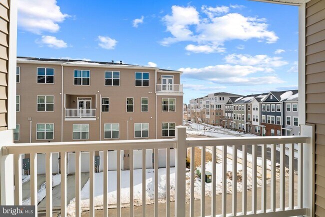 Building Photo - 714 Iron Frg Rd