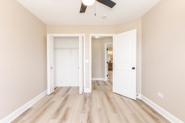 Building Photo - 516 Carriage Ct
