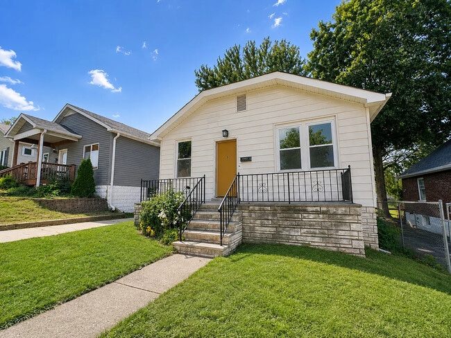 Building Photo - 8527 Philo Ave