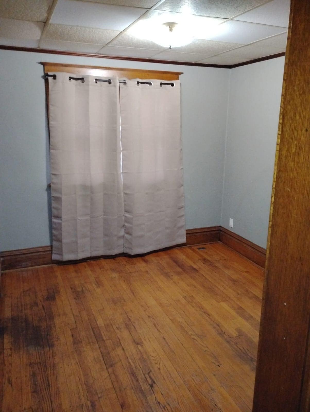 Building Photo - 818 4th Ave N