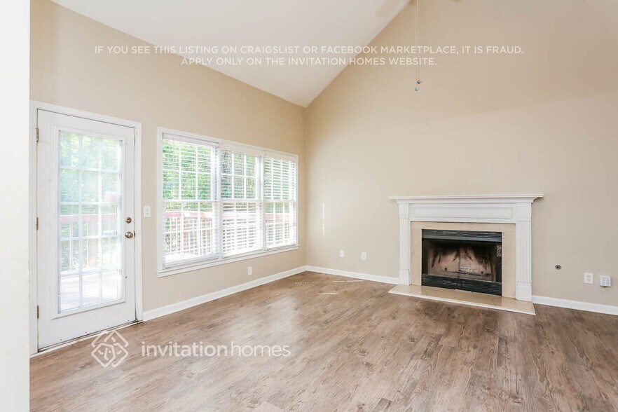 Building Photo - 1810 Fairpointe Trce