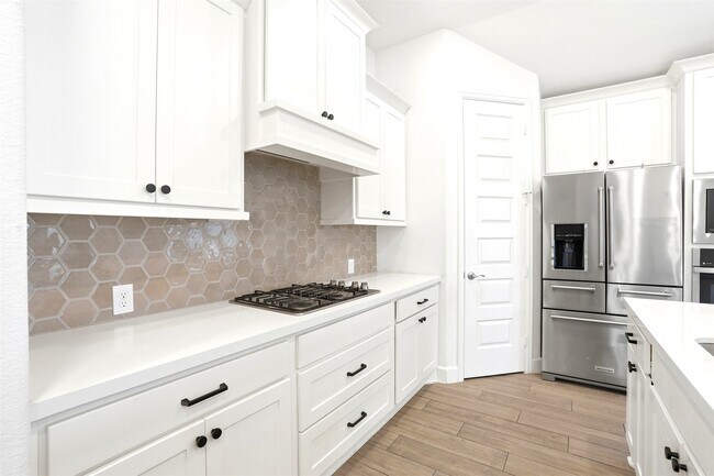 Building Photo - 2202 Mallow Ln