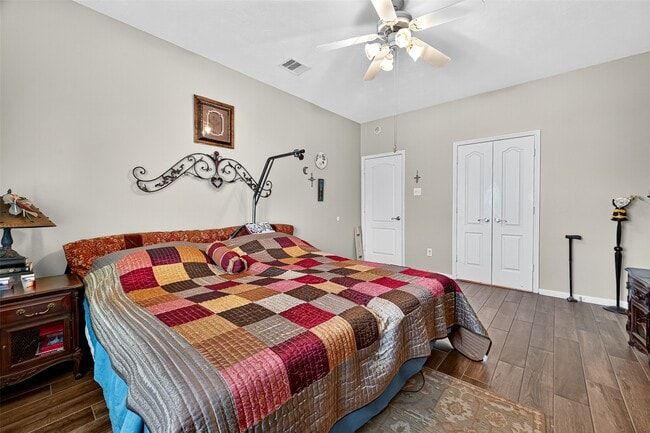 Building Photo - 303 Arbor Green Ln