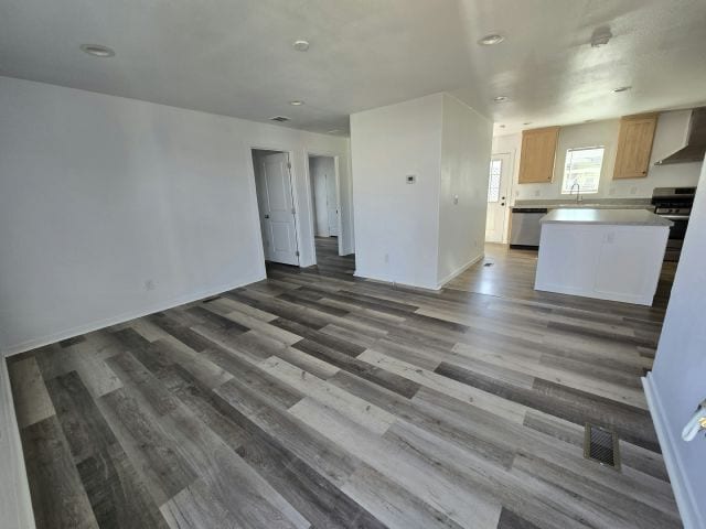Building Photo - 6223 E Sahara Ave