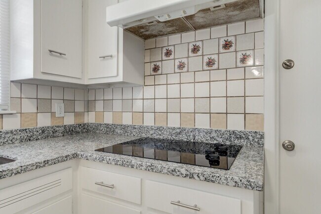 Building Photo - 4916 46th St