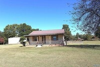 Building Photo - 152 Clutts Rd