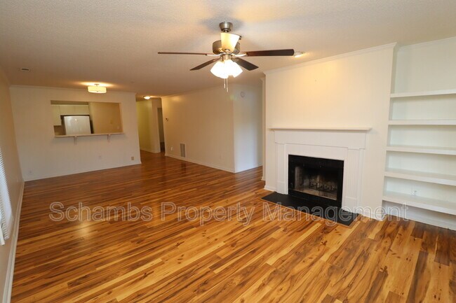 Building Photo - 510 Springfork Dr