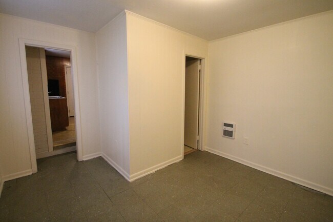 Building Photo - Exclusively Offered by Muse Realty, LLC