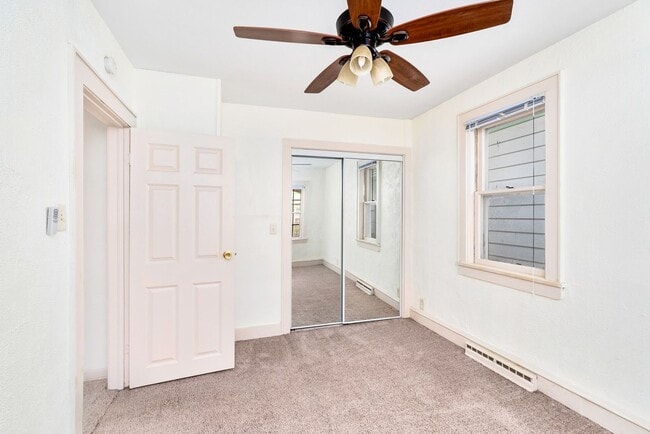 Building Photo - 5724 W 8th St