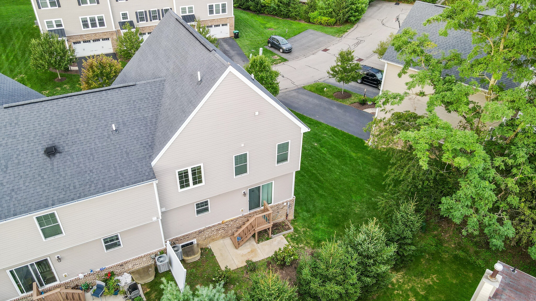 Building Photo - 3114 Raintree Dr