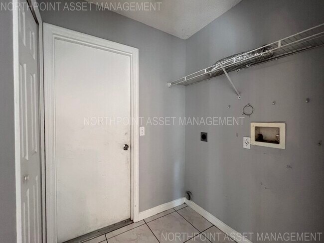 Building Photo - 3BR 2BA Home w/ 2-Car Garage • Dishwasher • Large Patio in Kissimmee