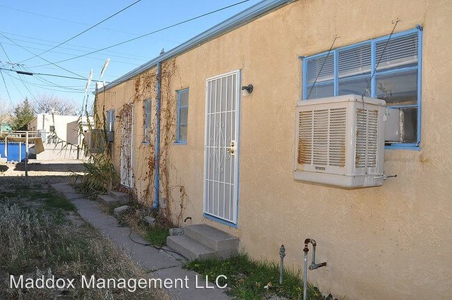 Building Photo - 510 Adams St NE