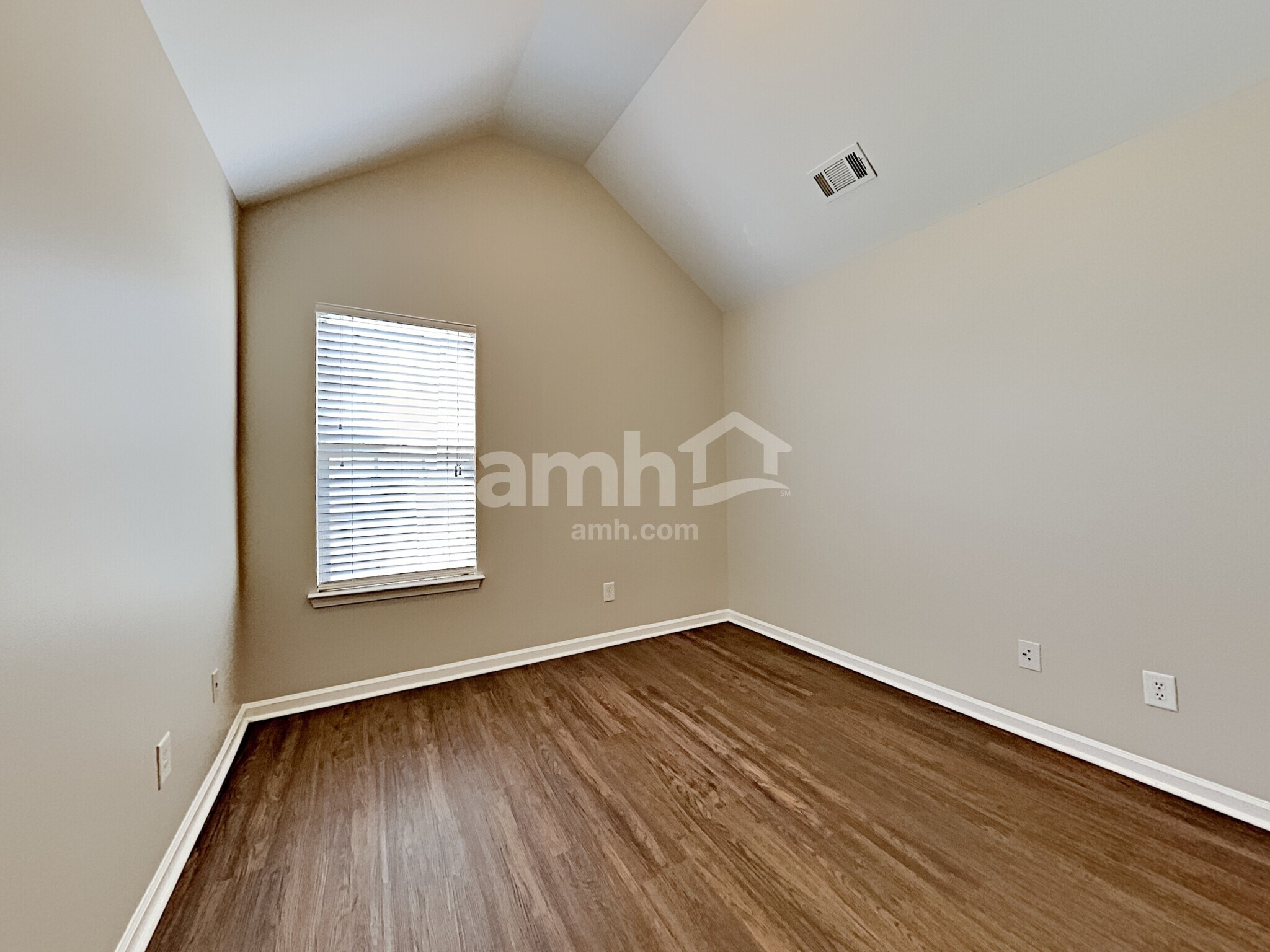 Building Photo - 4540 Canipe Dr