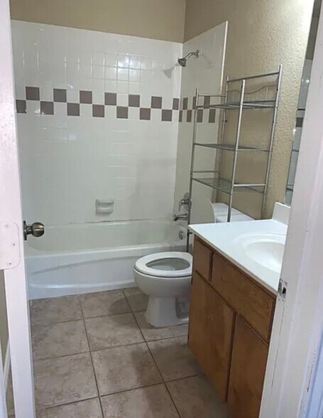 Building Photo - 137 Bolero Way