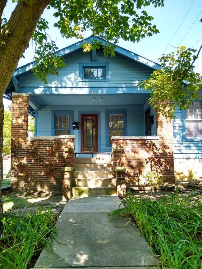 Building Photo - 211 N Grant St