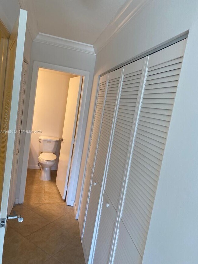 Building Photo - 3800 S Ocean Dr