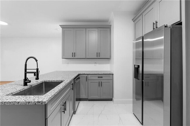Building Photo - 4221 Rogers Creek Ct