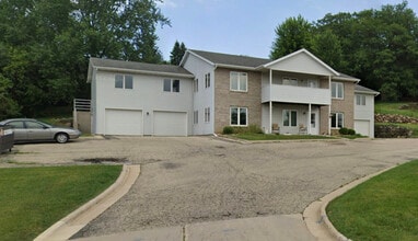 Building Photo - 604 S Main St
