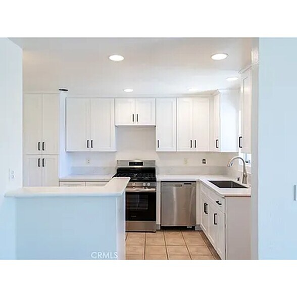 Building Photo - 21200 Trumpet Dr