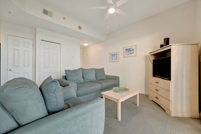 Building Photo - 8800 Bay Pines Blvd