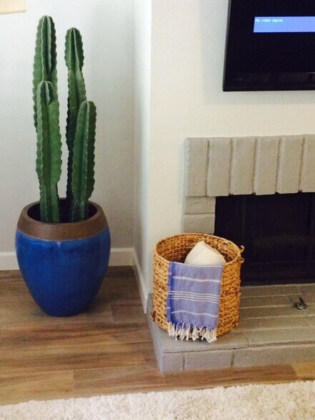 Building Photo - 17113 Palisades Cir