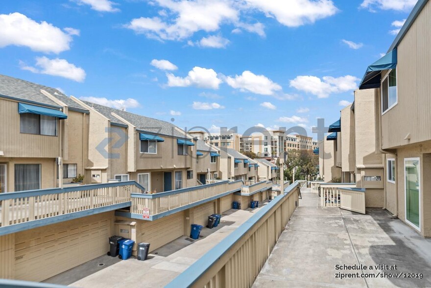 Building Photo - 1017 Imperial Pl