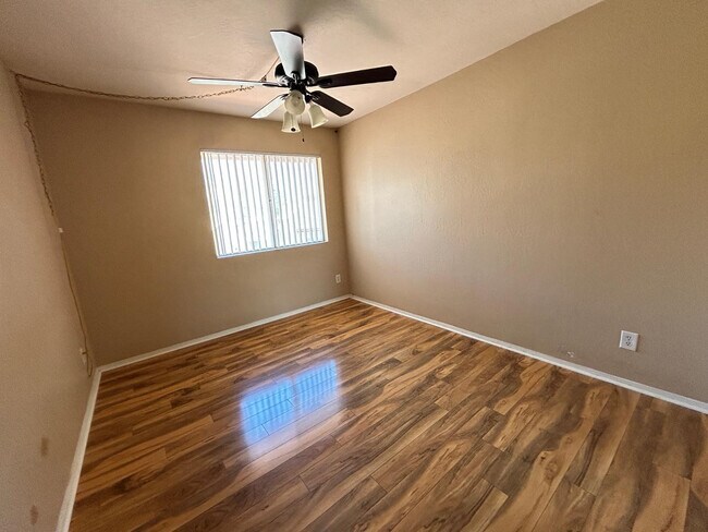 Building Photo - 4219 W Calavar Rd
