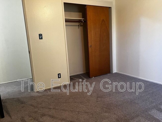 Building Photo - 1065 Lassen Dr