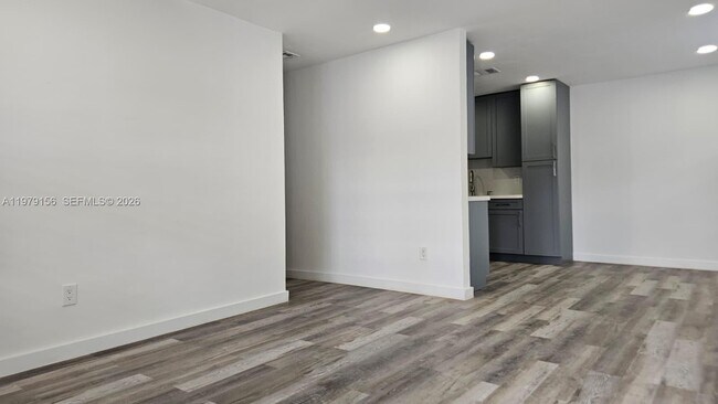 Building Photo - 1941 NW 32nd St