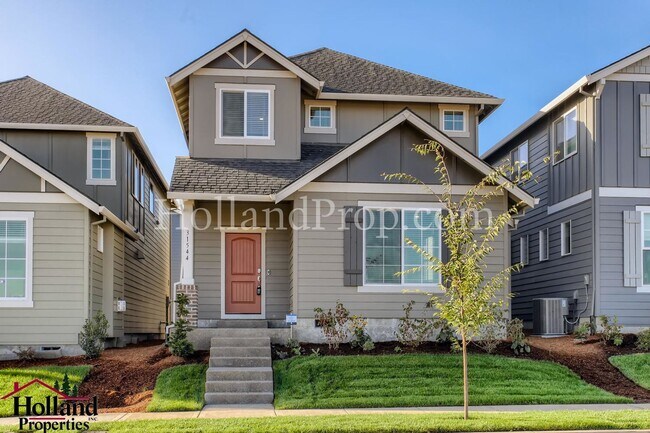 Primary Photo - Gorgeous 4 Beds 2.5 Baths Single Family in...