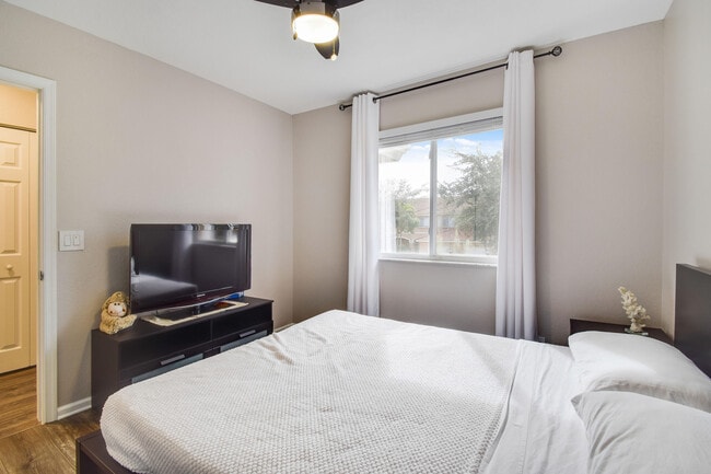 Building Photo - 6125 Eaton St