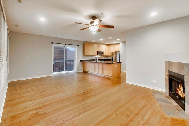 Building Photo - 421 S Ridgeland Ave