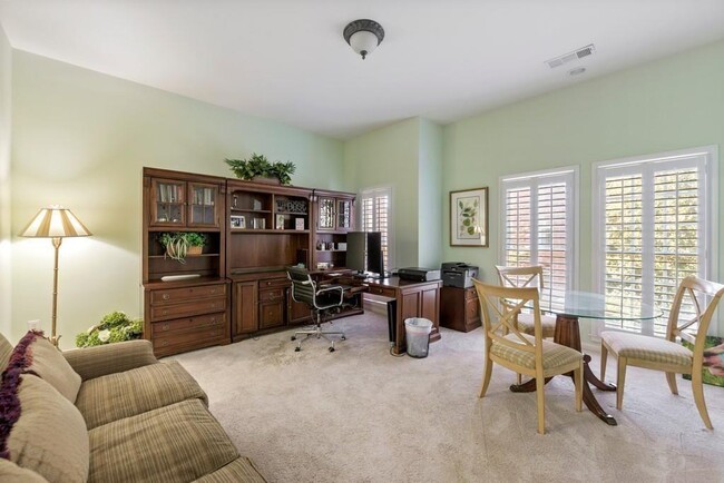 Building Photo - 1467 Wembley Ct NE