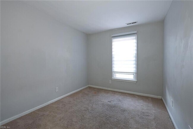 Building Photo - 4802 Oldwick Ct