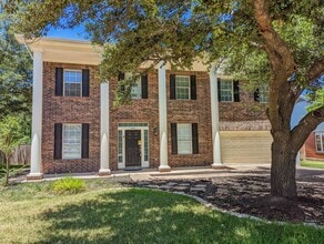 Building Photo - Stylish 4-Bed, 3.5-Bath Rental with Great ...