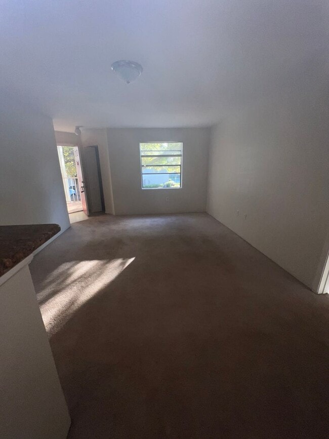 Building Photo - 3016 Parkway Blvd