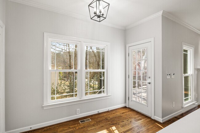 Building Photo - 309 Caraway Ln