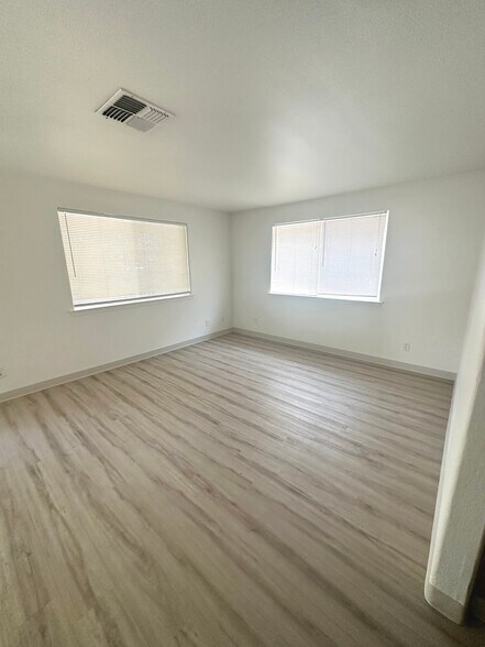 Living Room - 1107 Niantic St