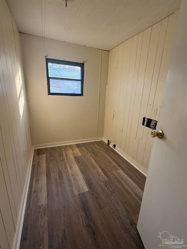 Building Photo - 5675 Saufley Field Rd