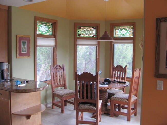 Building Photo - Charming Southwestern Stucco Home