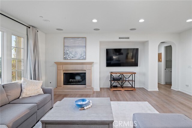 Building Photo - 23 Castlerock