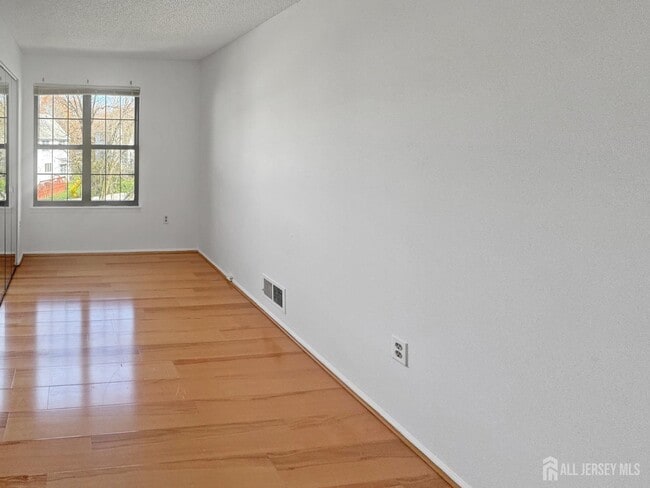 Building Photo - 481 Danbury Ln