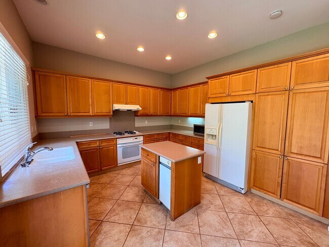 Building Photo - 5216 Timber Branch Way