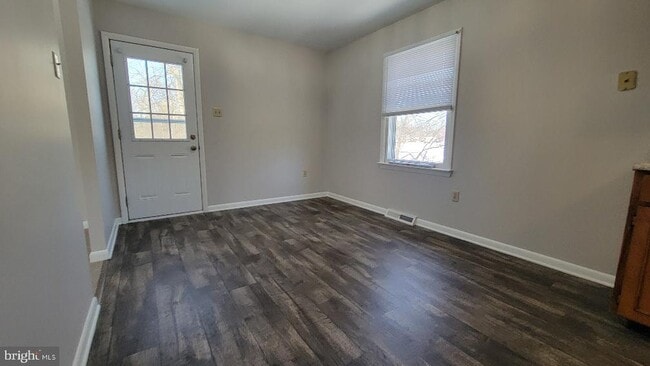 Building Photo - 216 Brookside Terrace