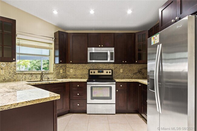 Building Photo - 3562 Southern Orchard Rd W