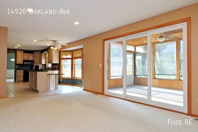 Building Photo - 14920 Oakland Ave