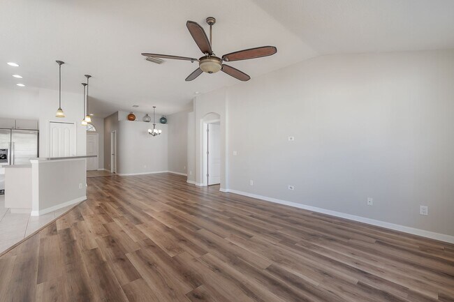 Building Photo - Brandon - 3 Bedroom 2 Bath Home in Gated C...