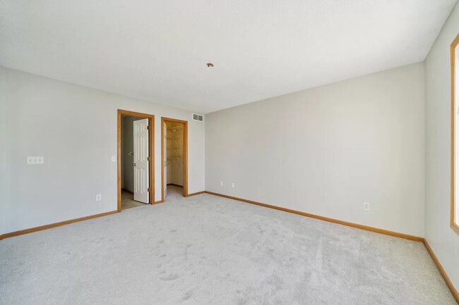 Master Bedroom - 7348 Timber Crest Dr S